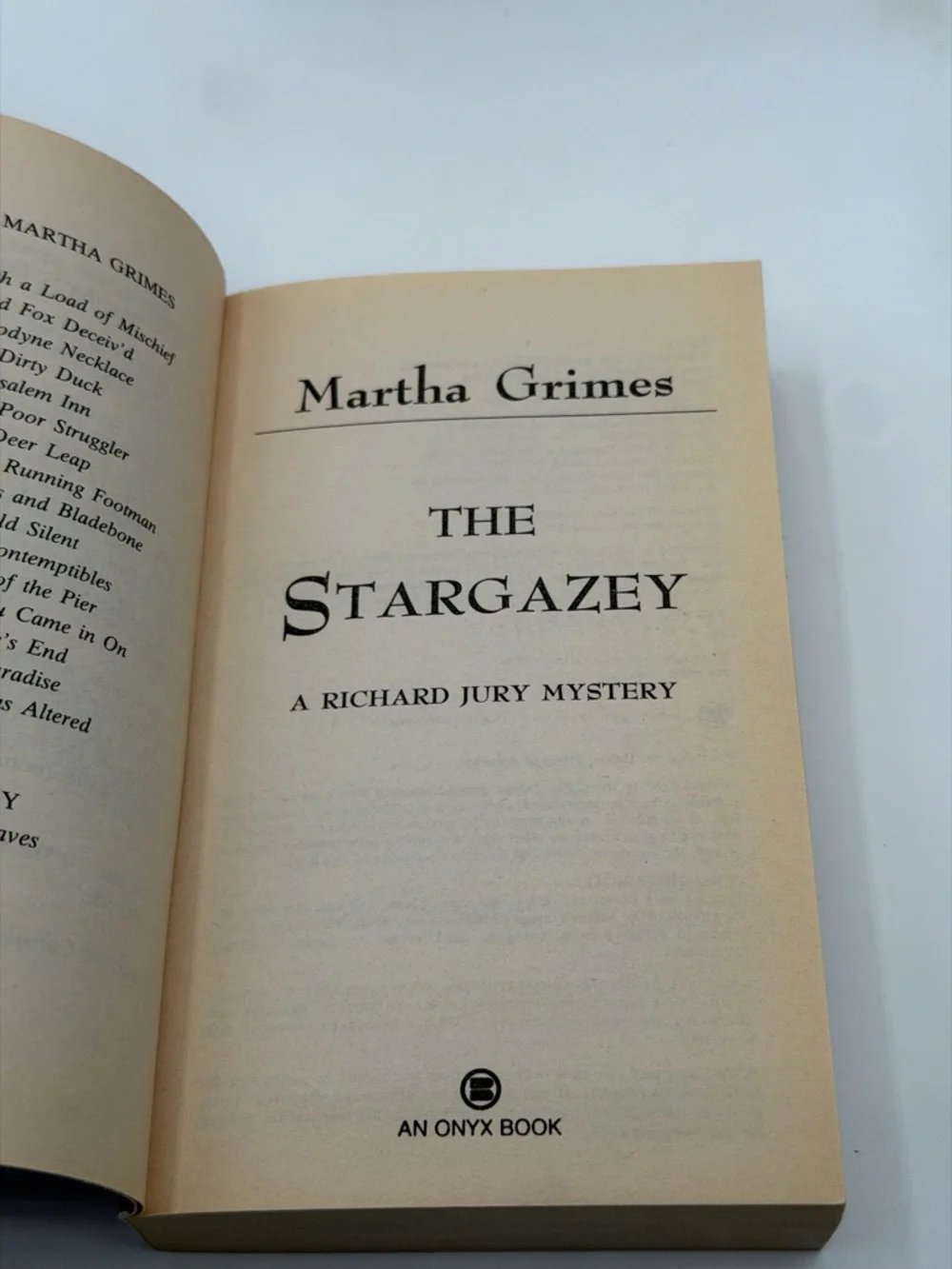 Lot of 4 Martha Grimes, Richard Jury Mystery Detective, Help The Novels (PB)